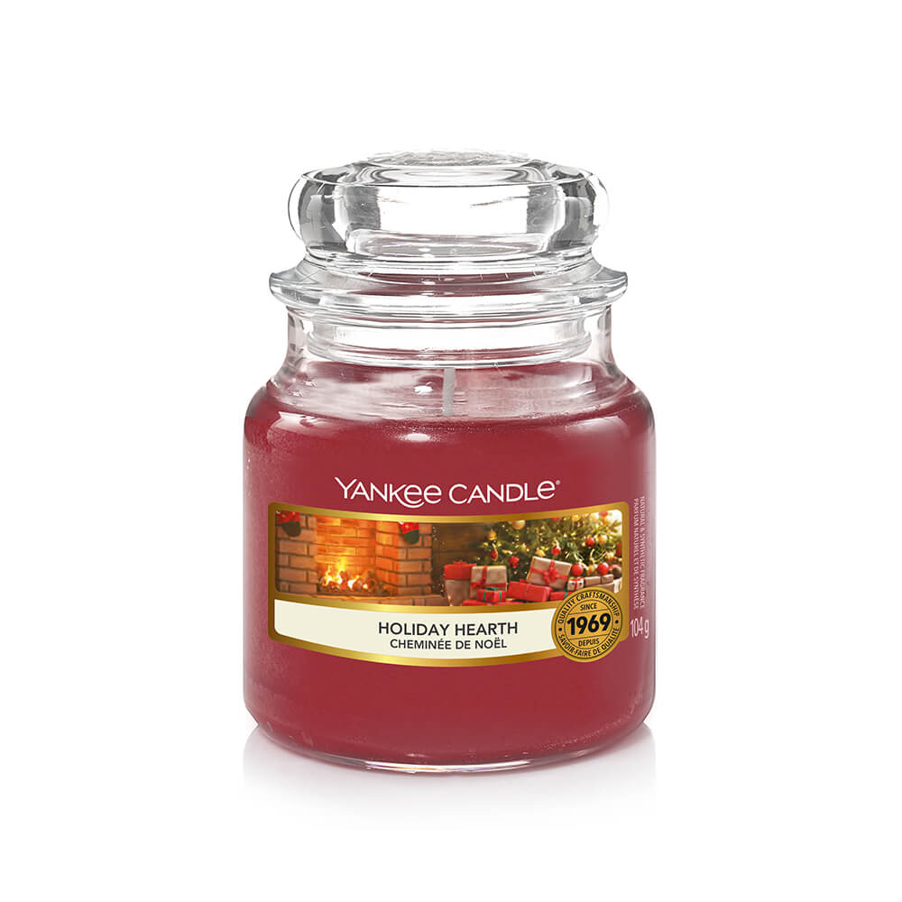 Holiday Hearth (Hero) 104g von Yankee Candle