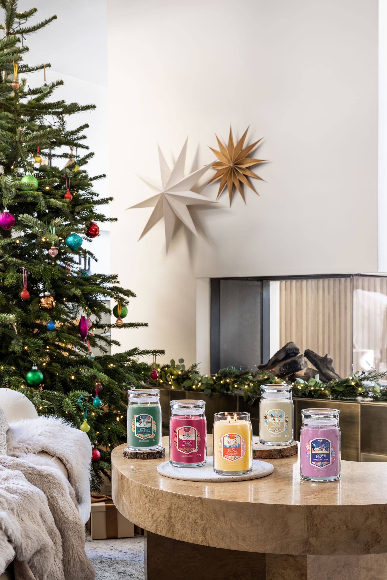 Holiday Winterfest Signature Medium Jar 368g 2-Docht