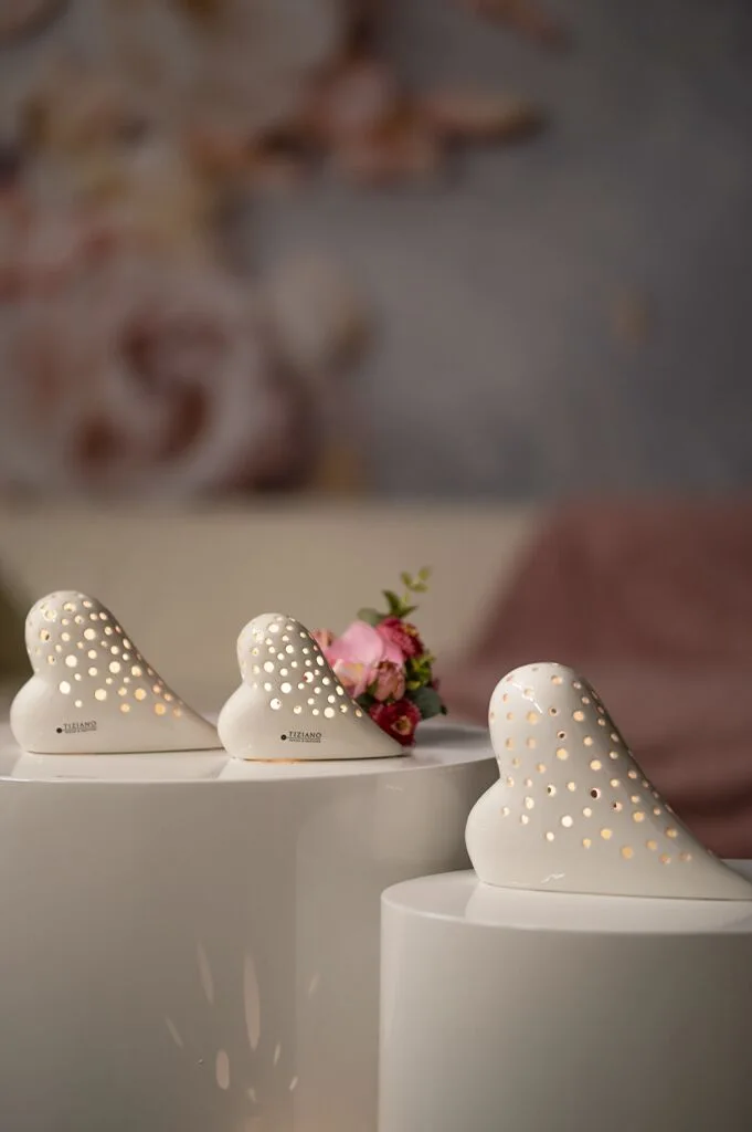 belvina-kollektion-liegend-led-weiss-creme Herz Belvina 16cm LED creme
