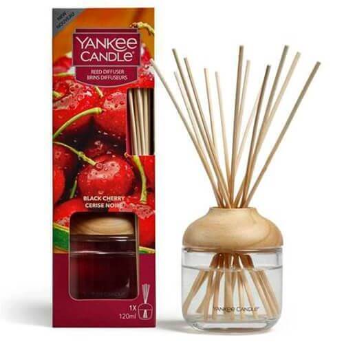 New Reed Diffuser Black Cherry von Yankee Candle