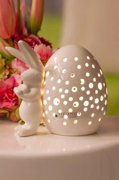 Hase Leona mit LED Ei stehend cremeweiß