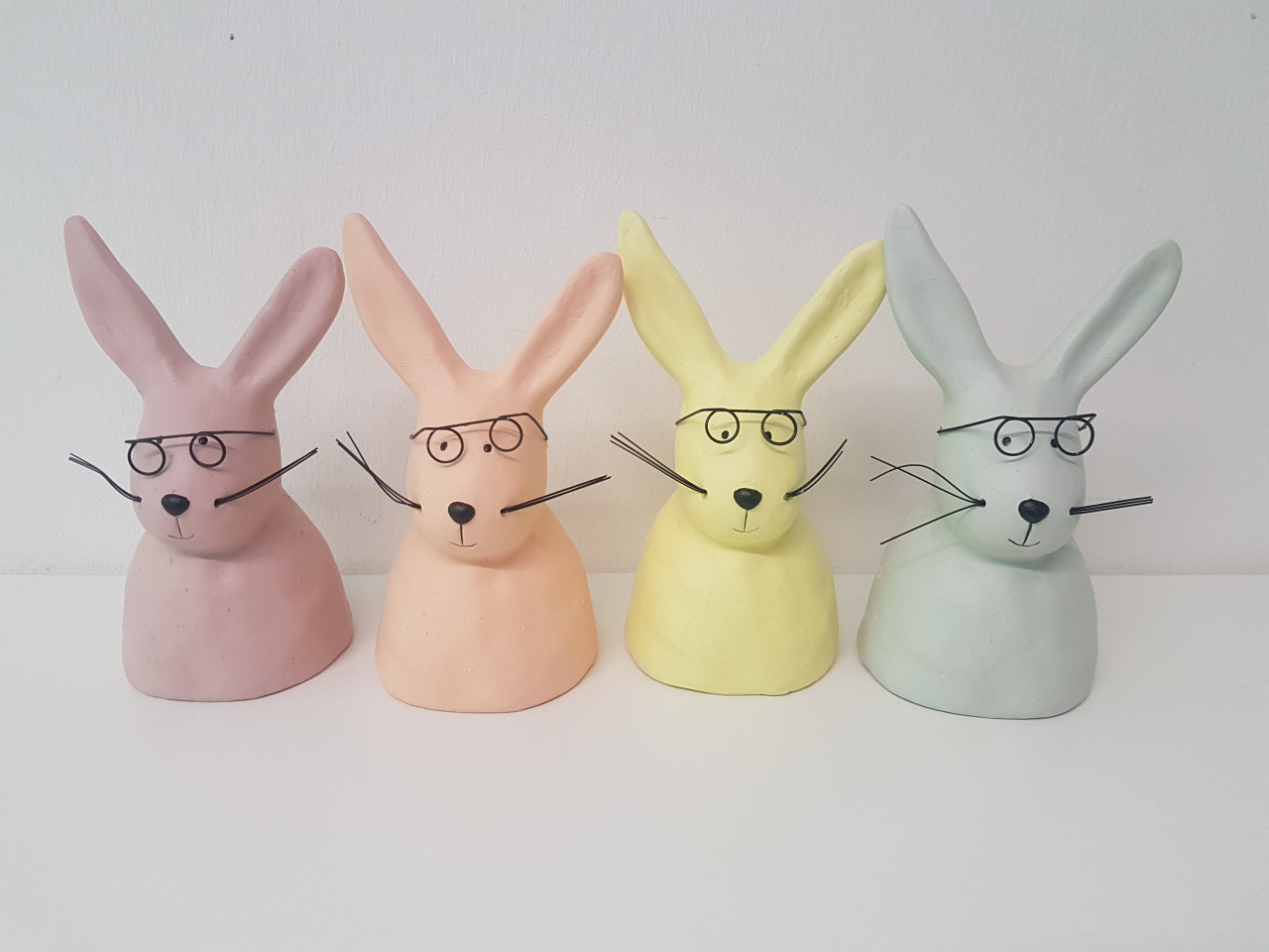 Nerdy Deko-Hase mit Brille S rosa