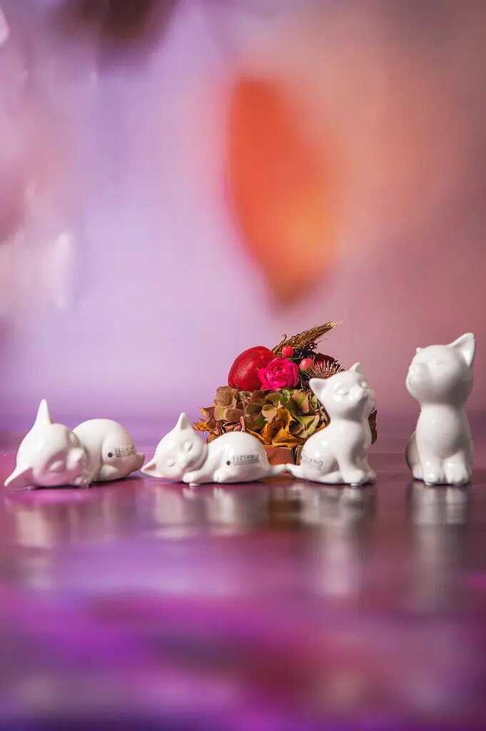 Katze Sedira sitzend 11cm cremeweiß